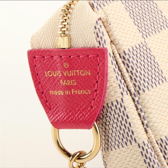 Louis Vuitton Vivienne Christmas Damier Azur Canvas Mini Pochette Accessoires - Picture 7 of 8